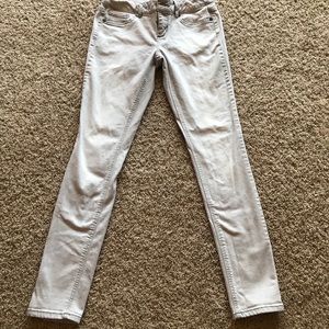 Maurices light grey skinny jeans